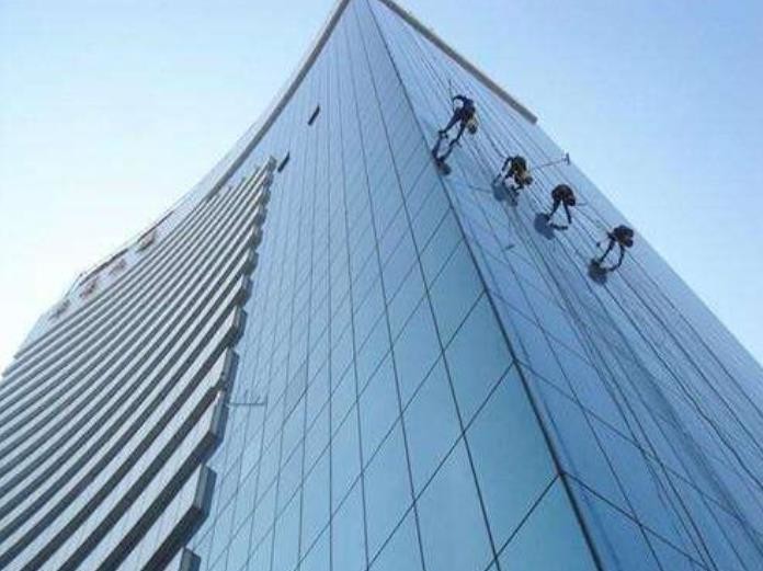 武漢外墻清洗的工具基礎要求是什么？以下內(nèi)容有詳細介紹