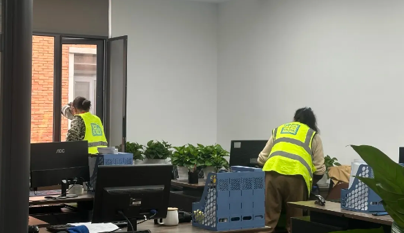 青山市政建設(shè)集團(tuán)-武漢開荒保潔公司